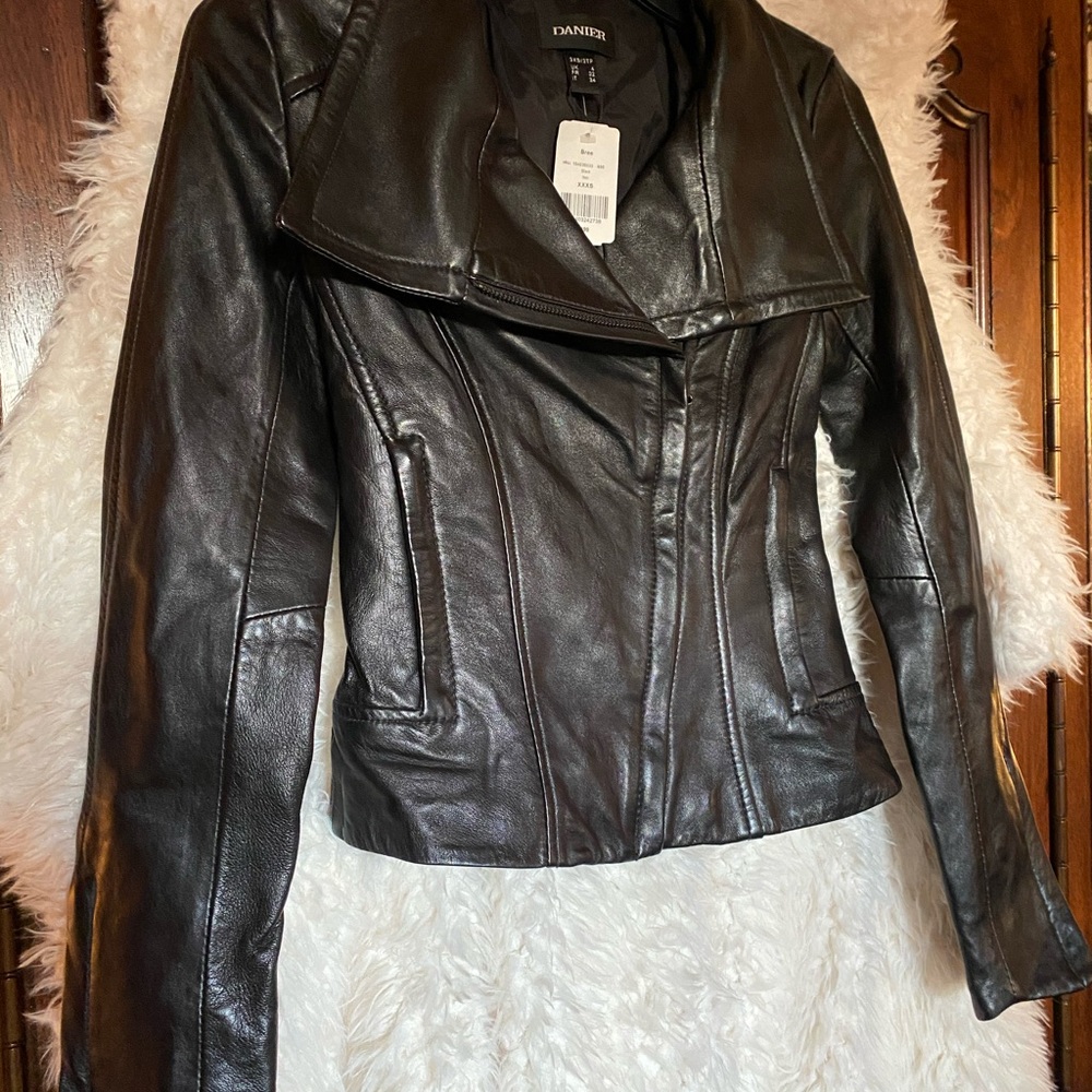 DANIER LEATHER JACKET XXXS NEW WITH TAG